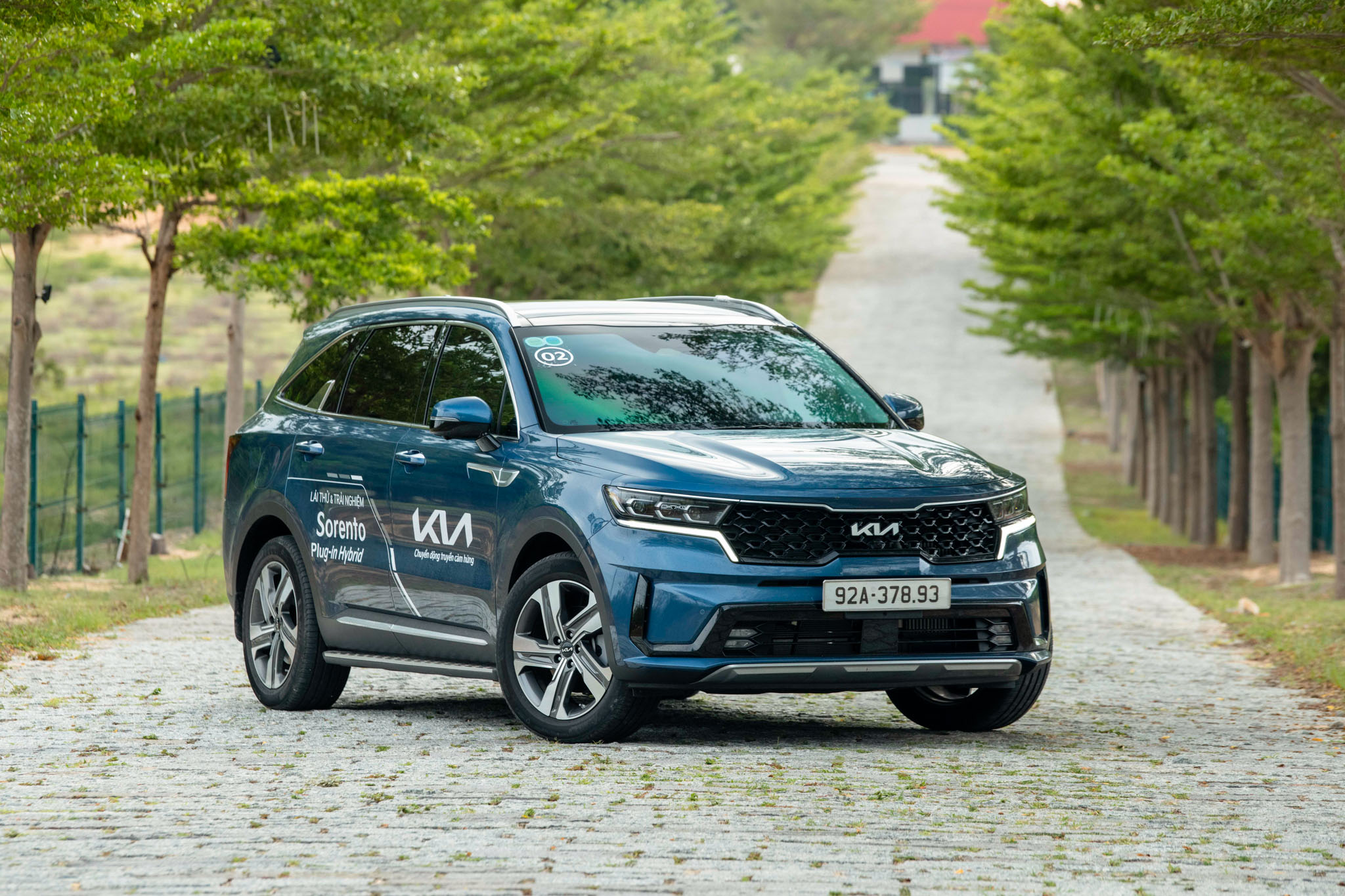 kia-sorento-phev-tinhte-27.jpg