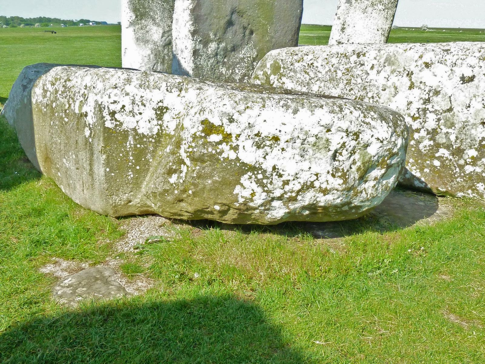 tinhte-stonehenge-altar-stone (6).jpg