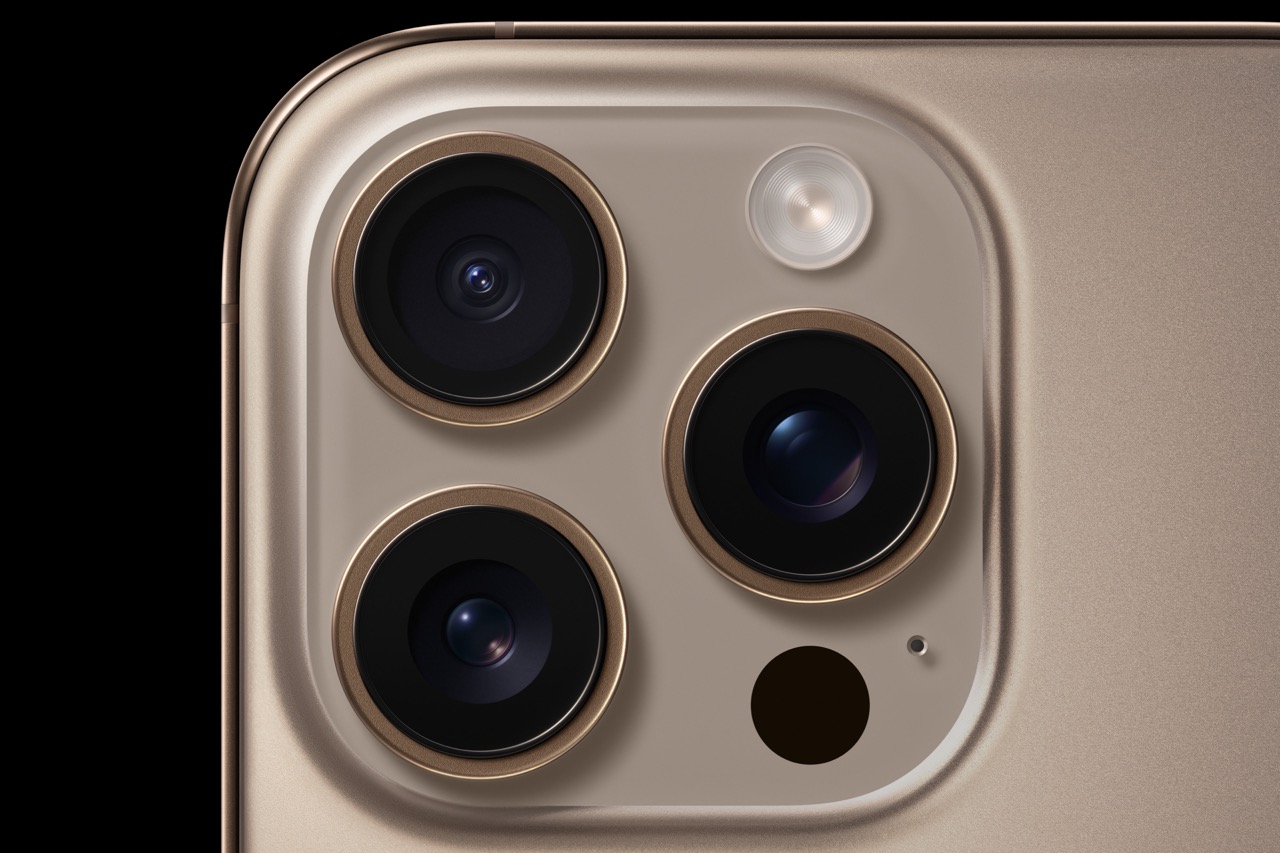 Apple-iPhone-16-Pro-camera-system-240909 Large.jpeg