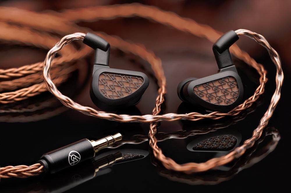 64Audio Solo, tai nghe in-ear sử dụng driver planar magnetic, giá $1399