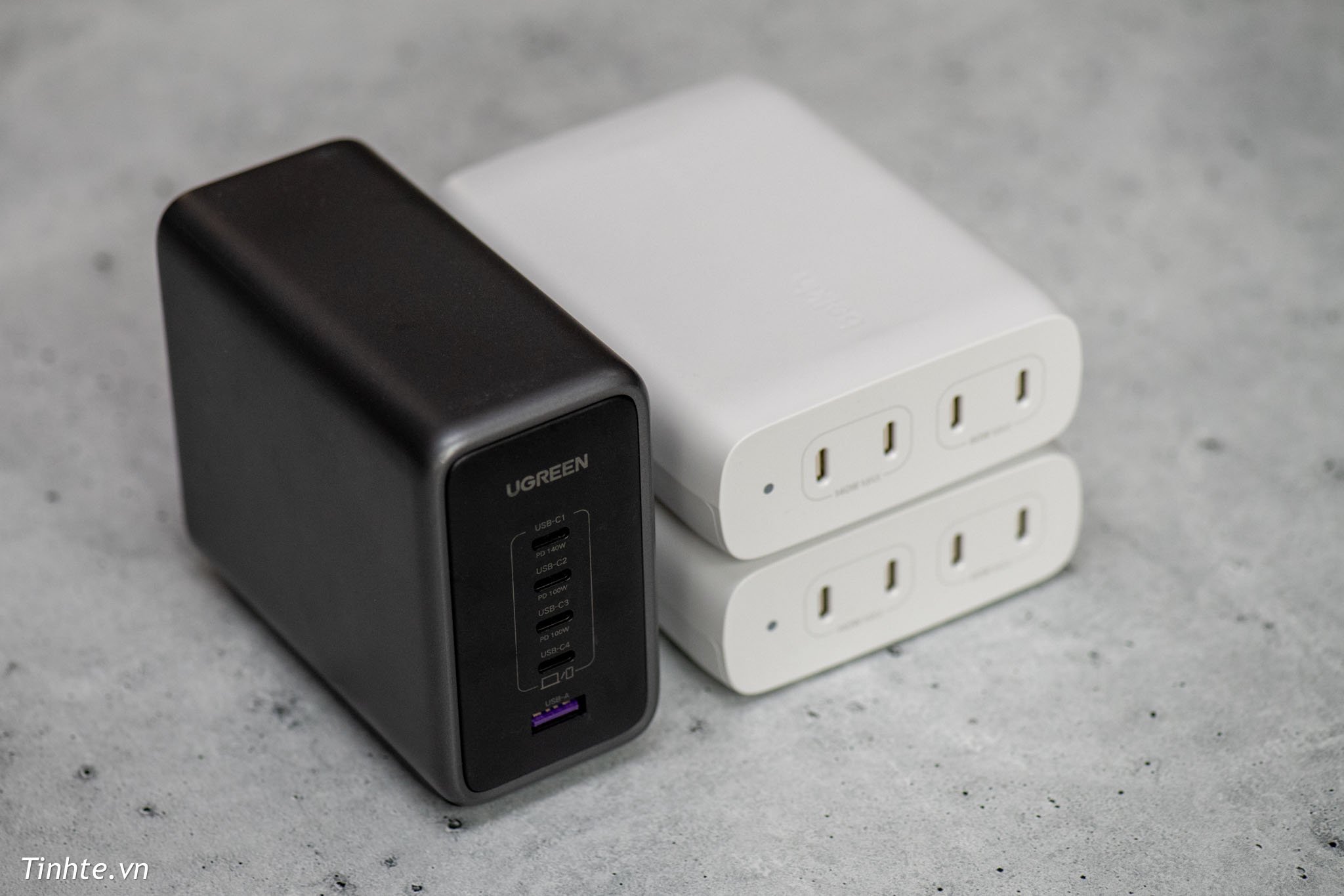 Belkin-BOOSTCHARGE-200W-GaN-4Cong-USB-C-PD-3-1-PPS-tinhte-cuhiep-17.jpg