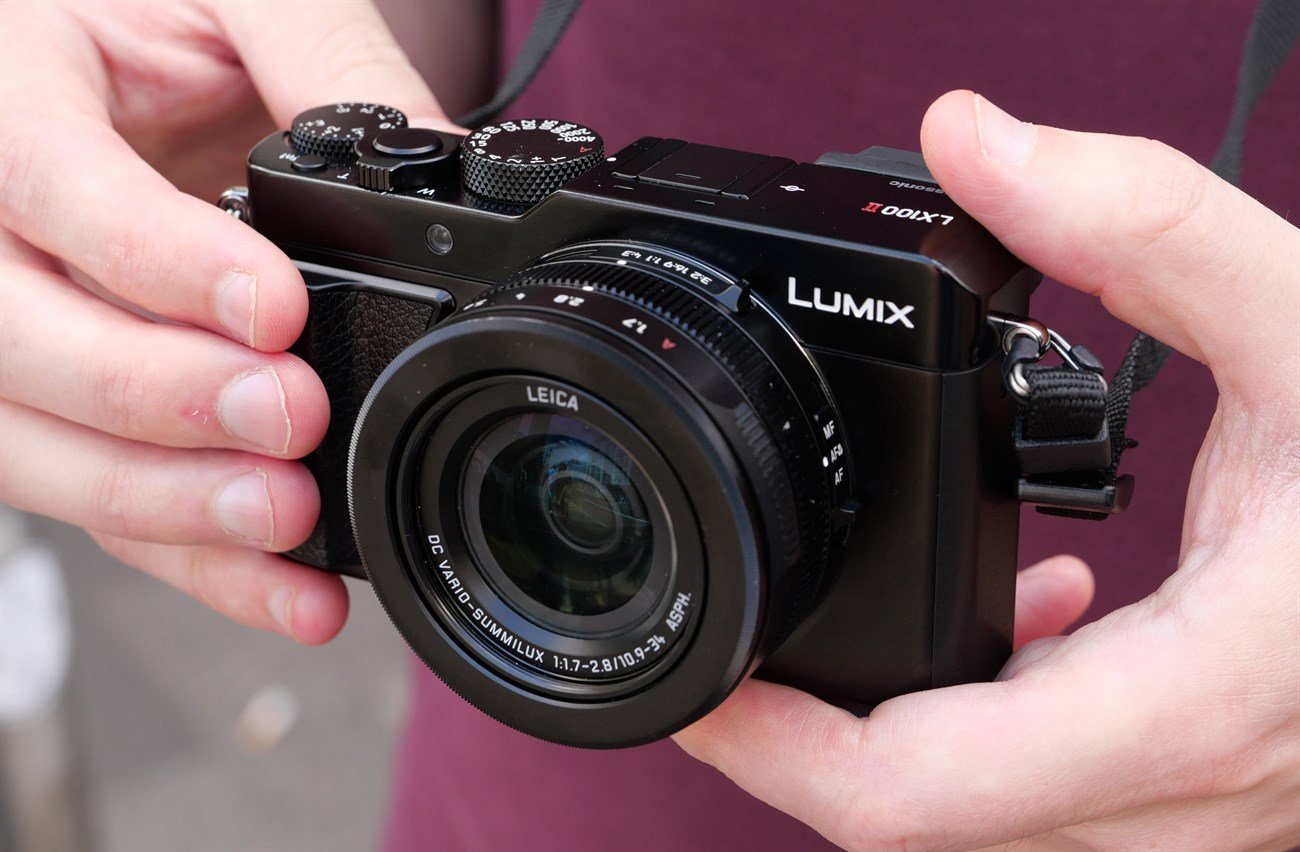 lumix.jpg