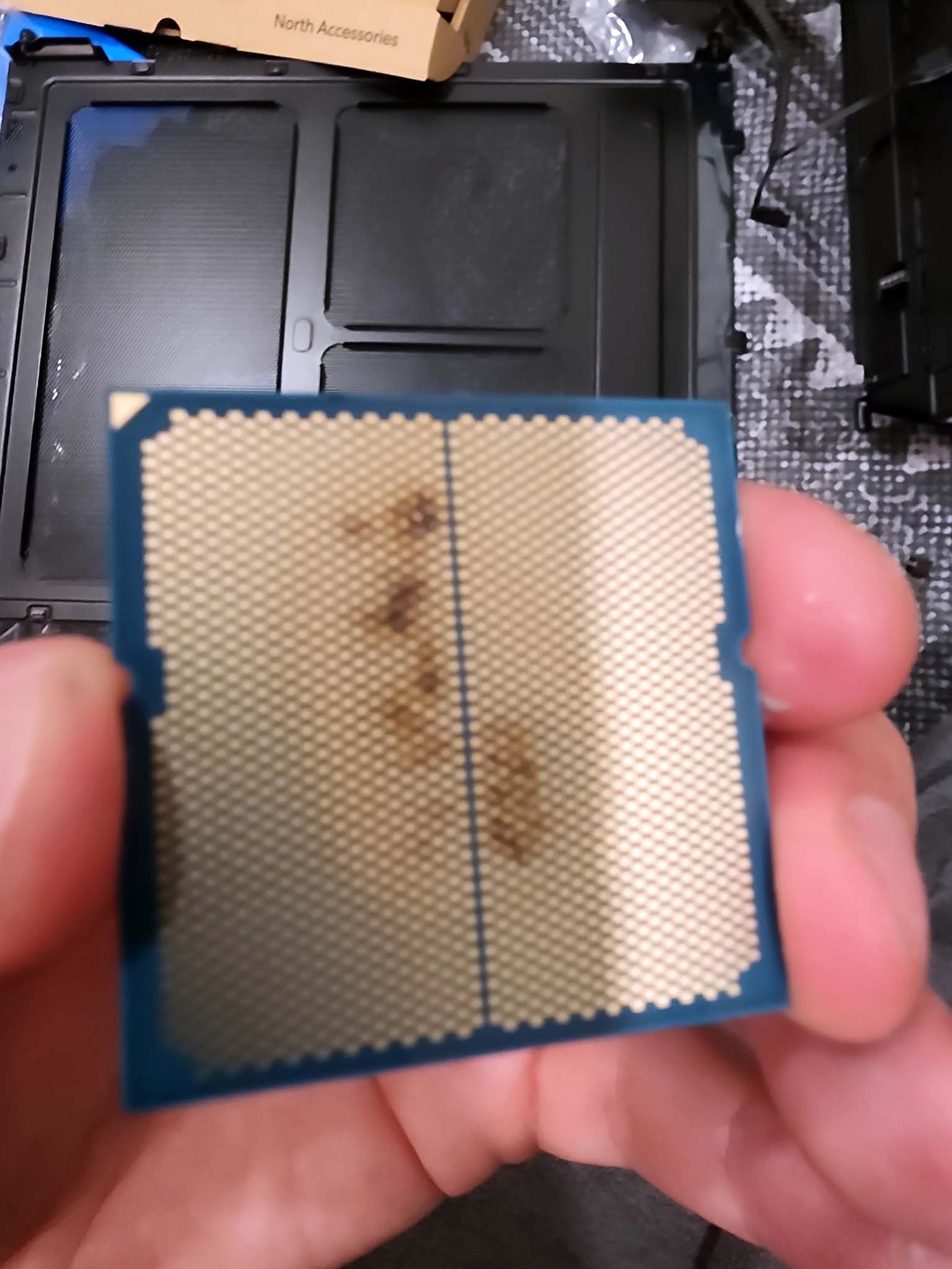 Ryzen 7 9800X3D burn out 1 copy.jpg