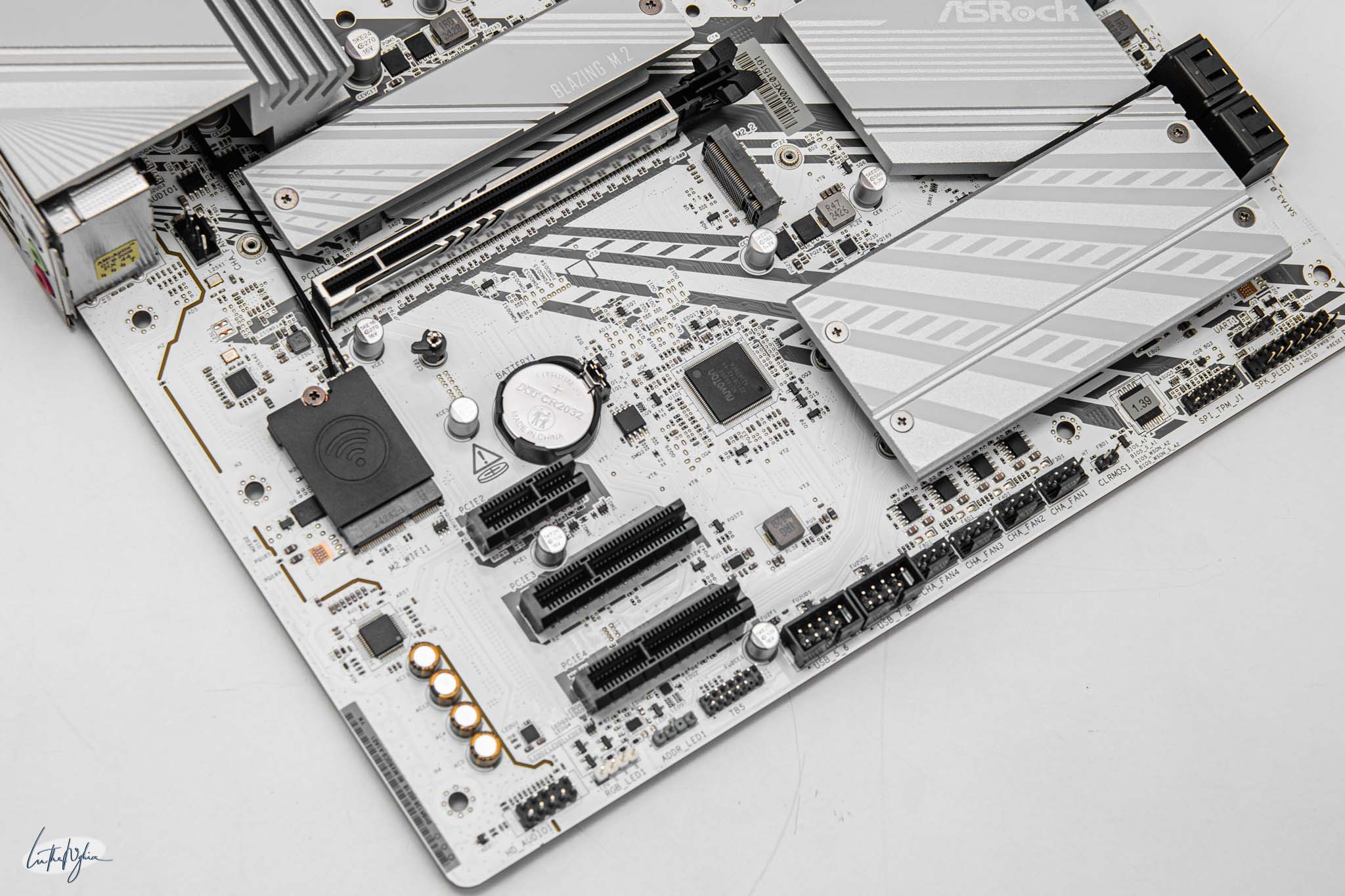 asrock-z890-pro-rs-wifi-white-tinhte-12.jpg