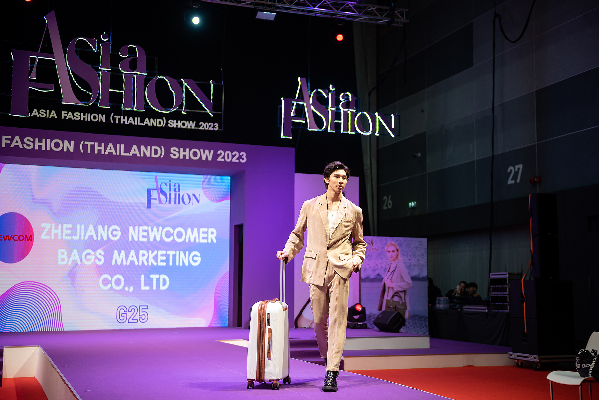 Triển lãm fashion show đỉnh cao tại Việt Nam - điểm hẹn thời trang lớn nhất Châu Á