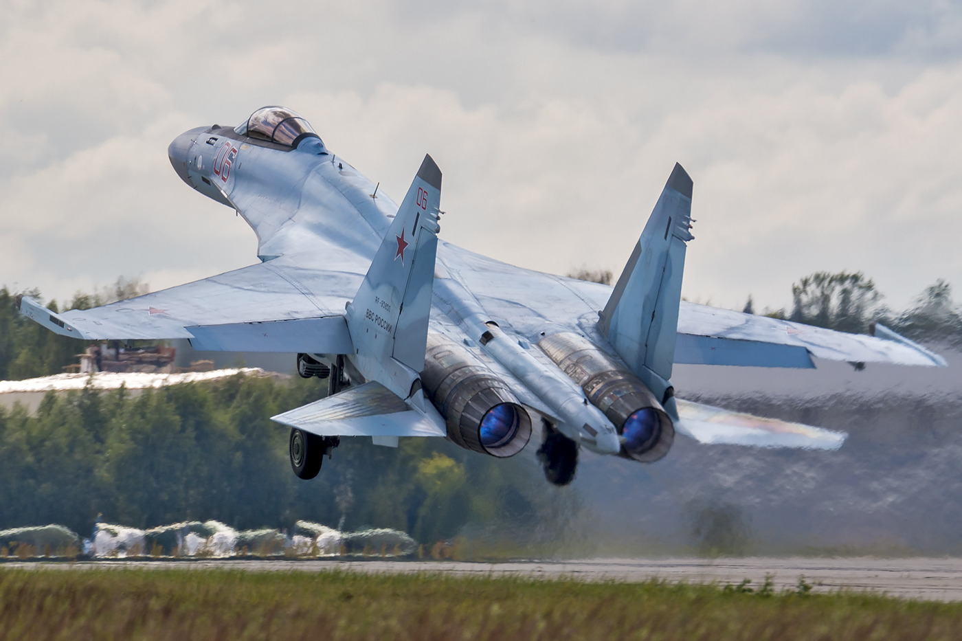 chien-dau-co-sukhoi-su-35s.jpg