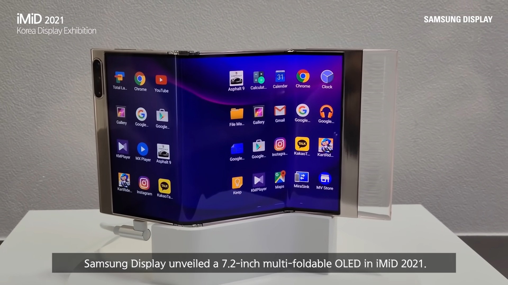 Samsung-Tri-Fold-OLED.jpg