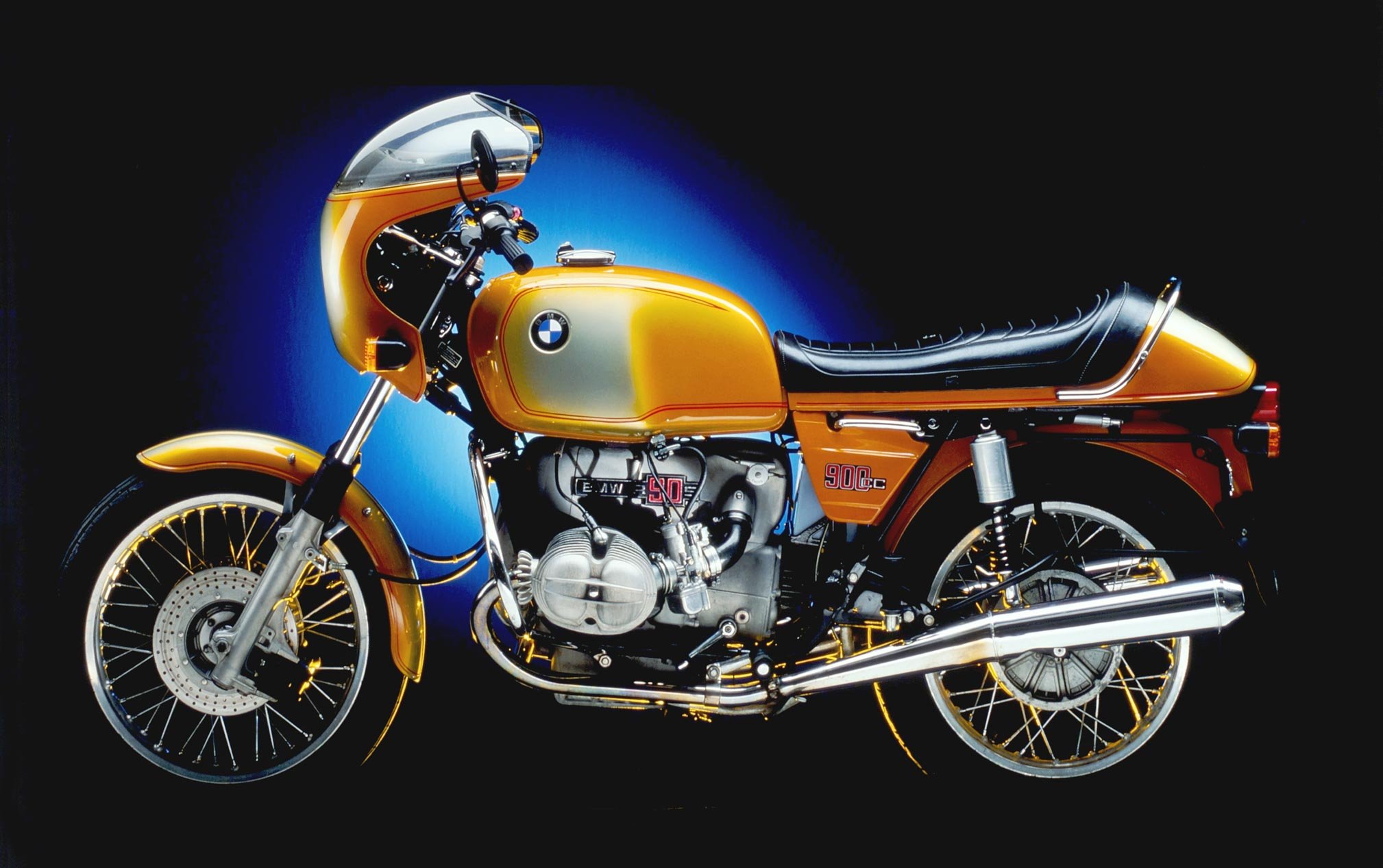 bmw-r12s-2.jpg