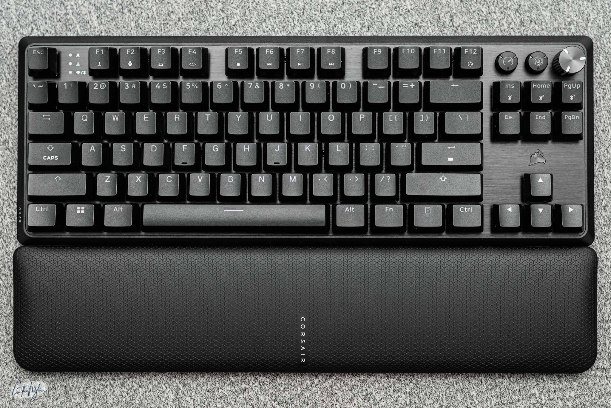 corsair-k70-core-tkl-wireless-13.jpg