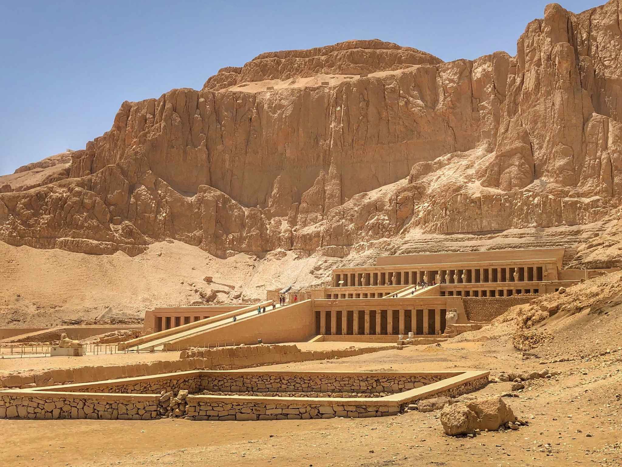 Hatshepsut temple.JPG