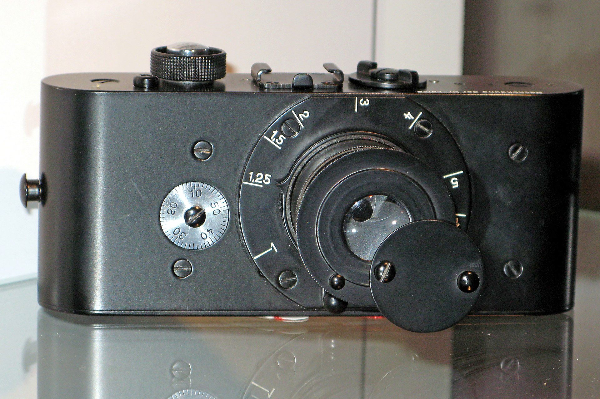 1920px-Ur-Leica-IMG-0259.jpg