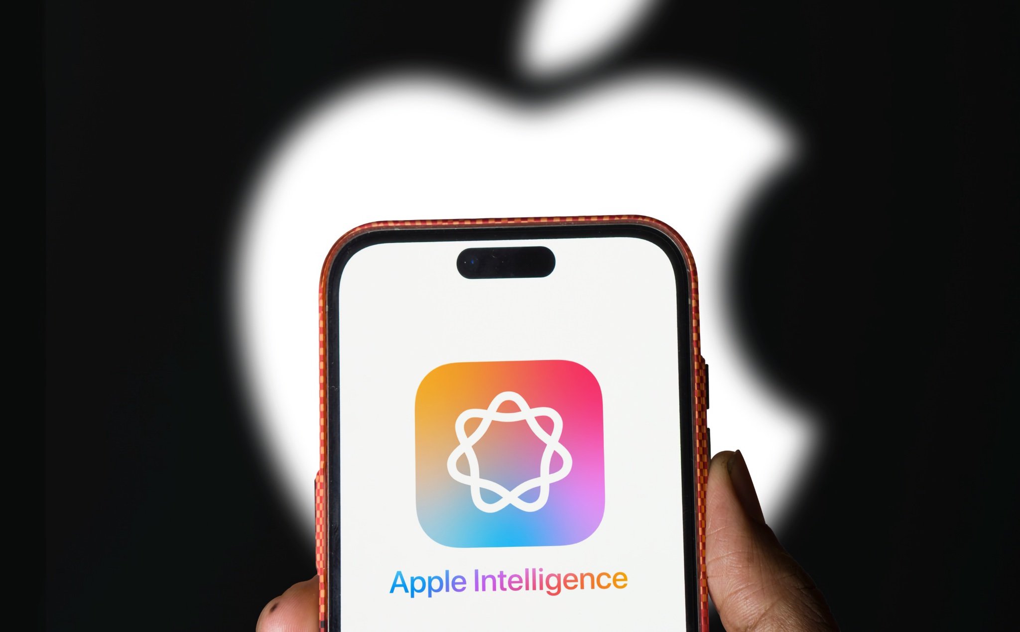 Giám đốc Apple: Thật khó coi và đáng xấu hổ khi trì hoãn các tính năng Apple Intelligence